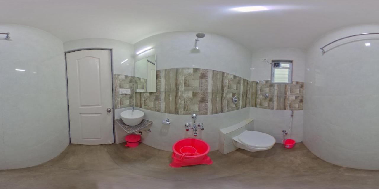 Hotel Ramkrishna Inn كولهابور المظهر الخارجي الصورة